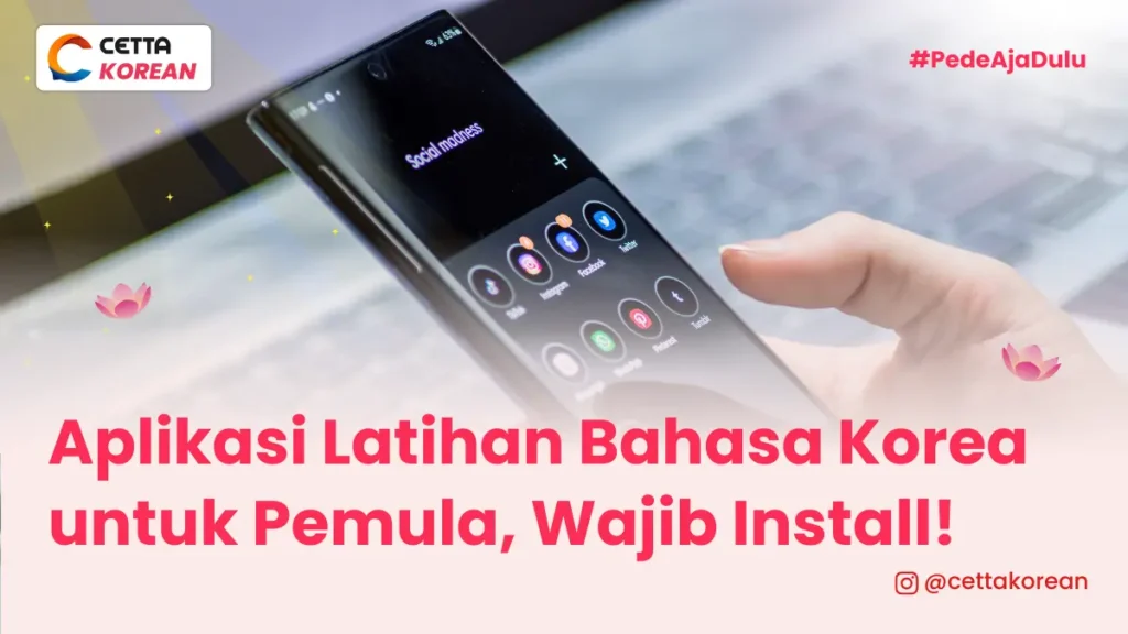 Gambar sebuah gawai yang sedang dioperasikan, sang pengguna sedang memilih aplikasi