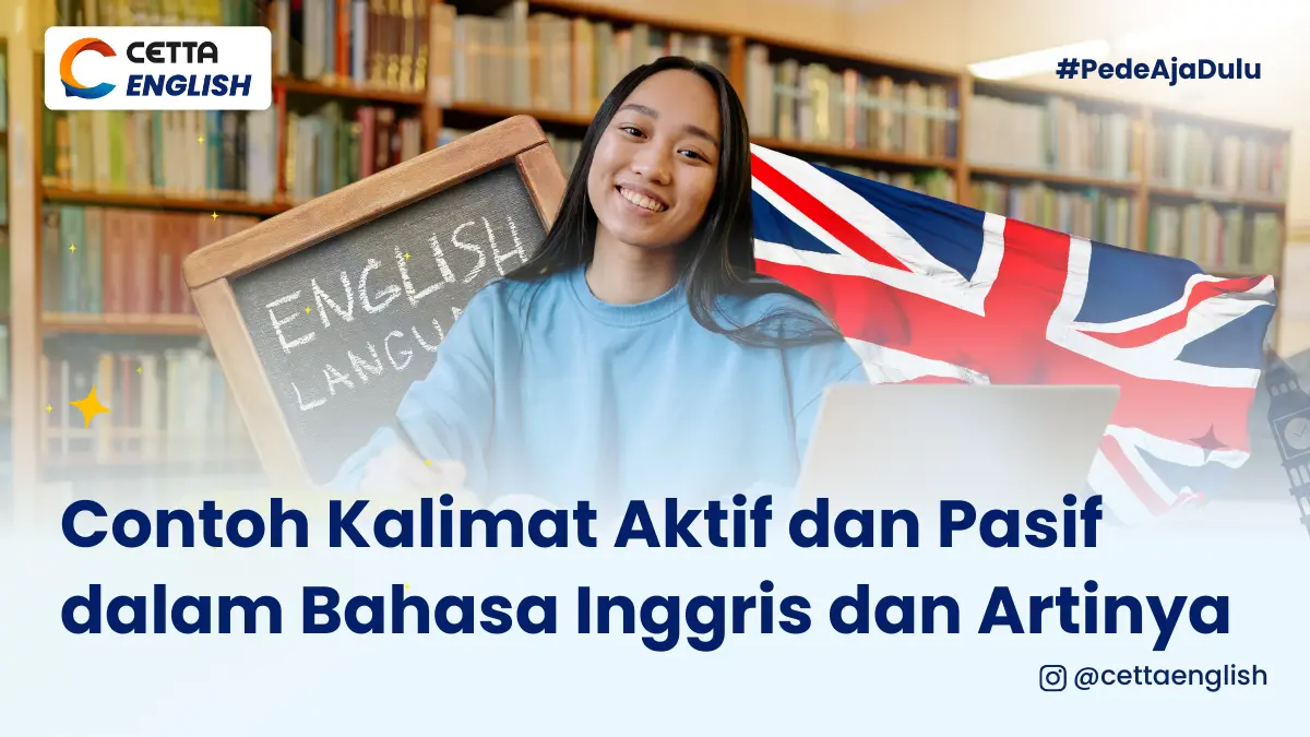 seorang perempuan terlihat tersenyum