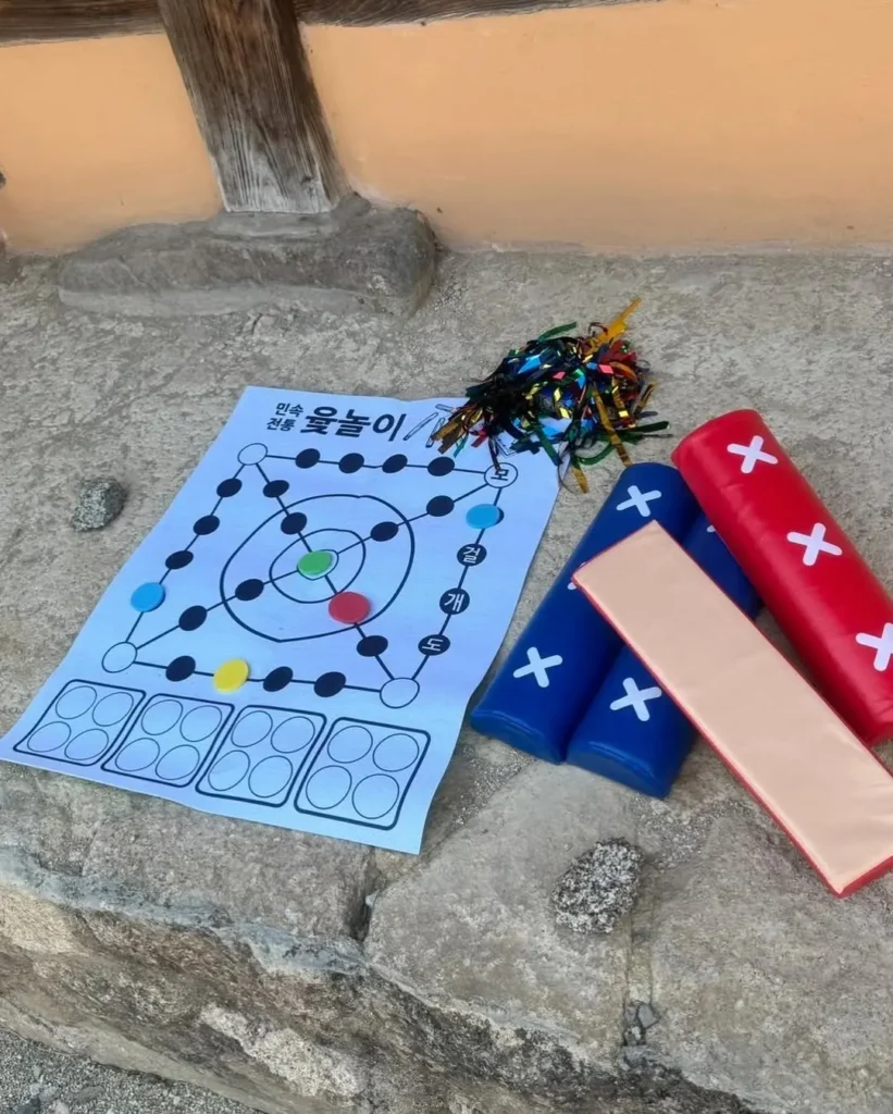 Yutnori dan Jegichagi