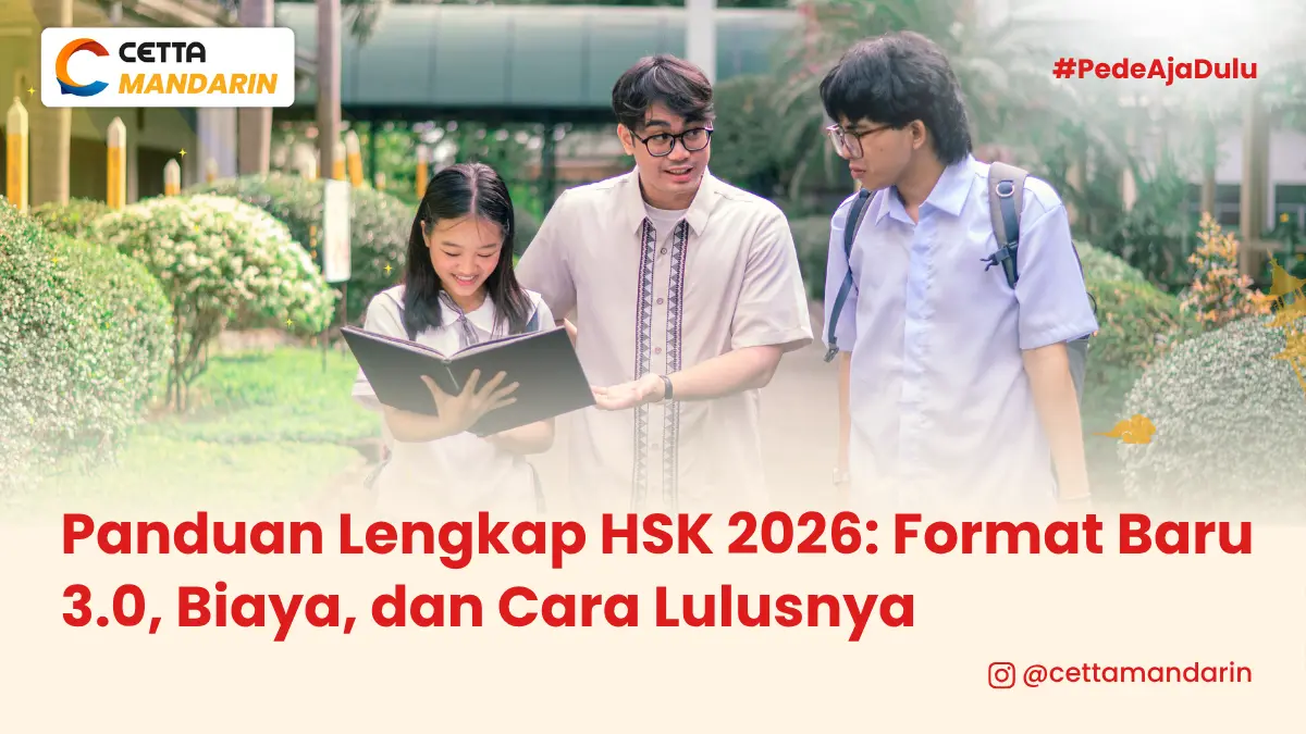 dua orang siswa sedang berjalan bersama gurunya sambil mengobrol