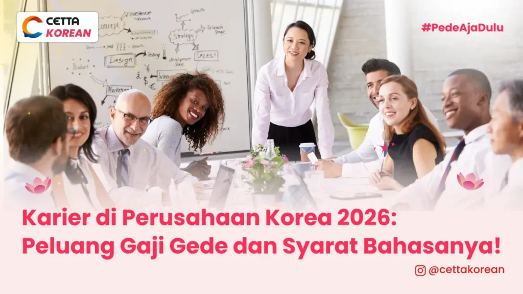 kumpulan karyawan terlihat sedang rapat di sebuah ruangan