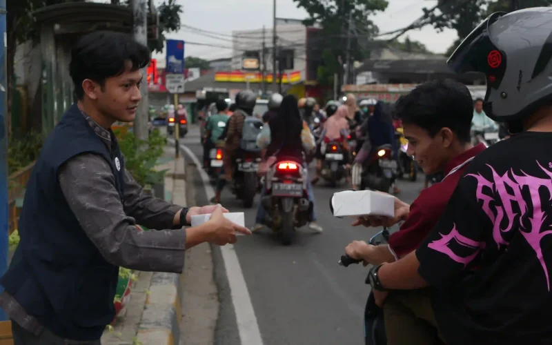 CVS Berbagi Takjil
