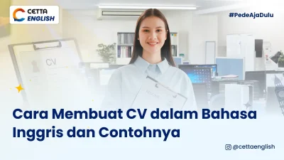 seorang perempuan yang membawa sebuah resume dengan posisi berdiri tegap