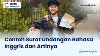 seorang lelaki sedang memegang surat di tangan kirinya dan kotak surat di tangan kanannya sambil memasang wajah tersenyum