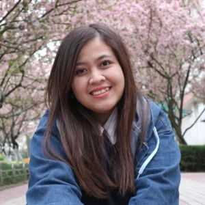 Riya Puspita tutor Cetta Mandarin yang fun dan berpengalaman