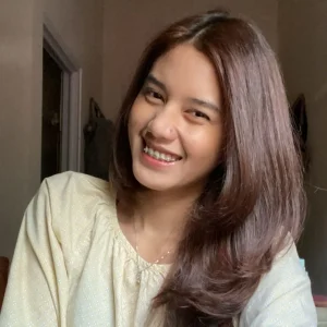 Tiara Isthi tutor Cetta English yang fun dan berpengalaman