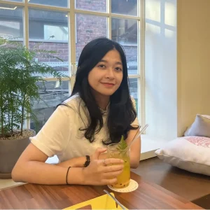 Tineu Anggraeni Cetta Korean yang fun dan berpengalaman